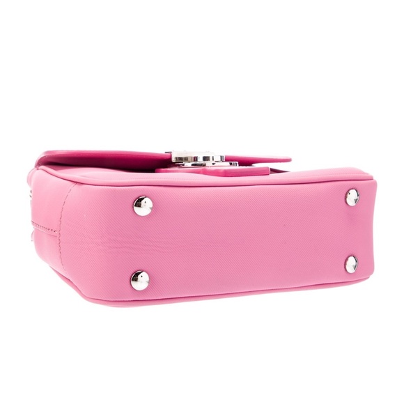 Burberry bubblegum pink Leather Bag - Picture 5 of 10